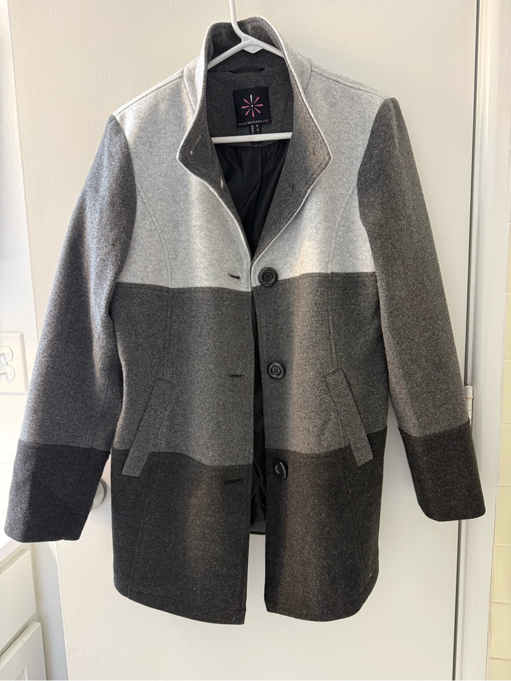 LIKE NEW! Isaac Mizrahi Three-Tone Gray Wool Blend Pea Coat